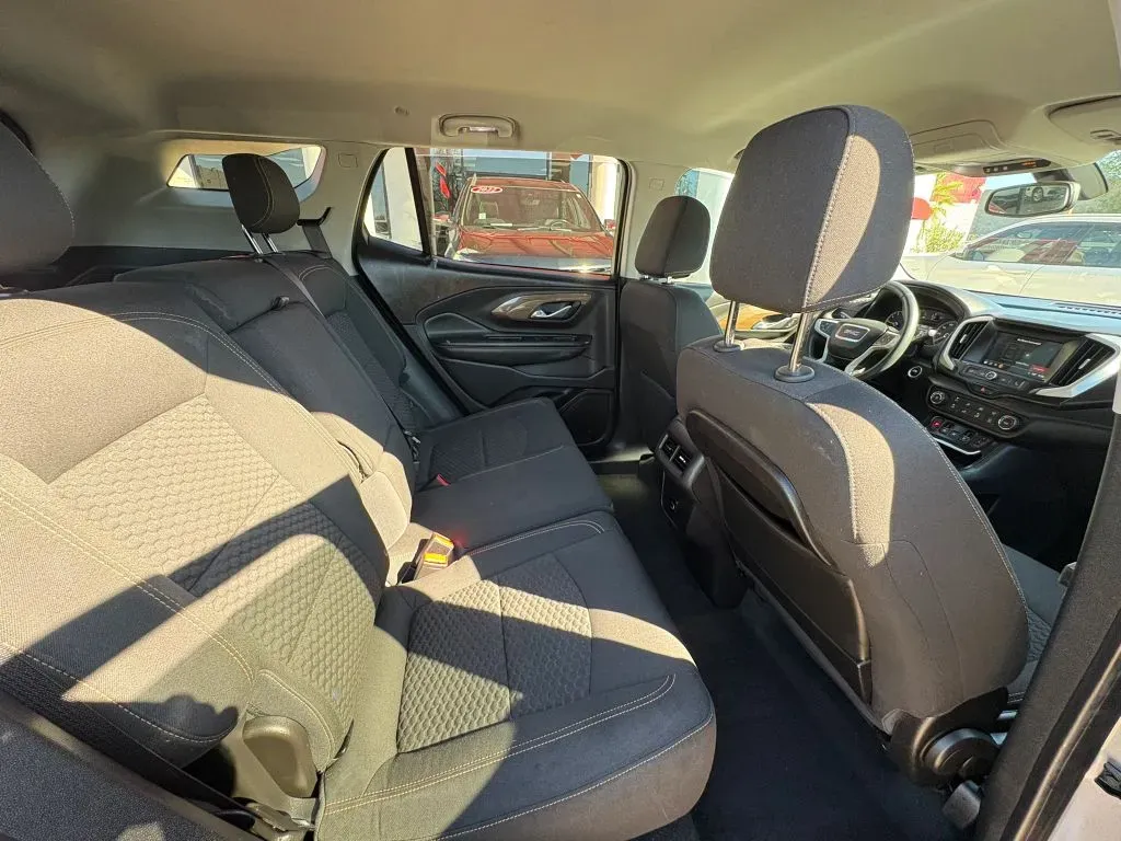 GMC Terrain photo 14