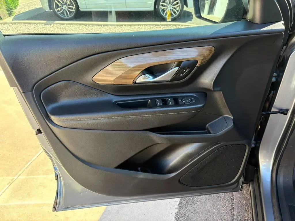 GMC Terrain photo 9