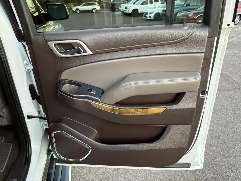 GMC Yukon XL photo 21