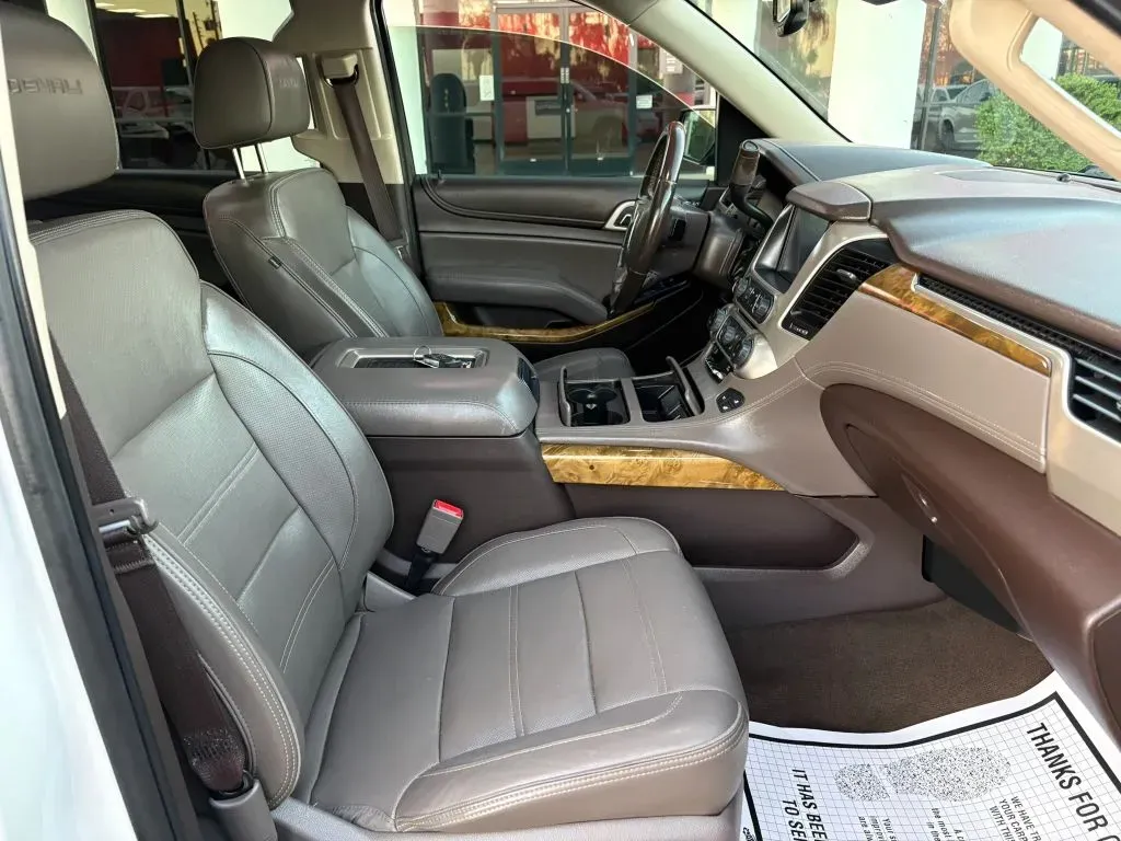 GMC Yukon XL photo 16