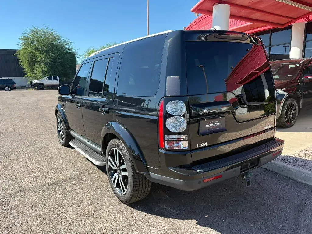 Land Rover LR4 photo 3