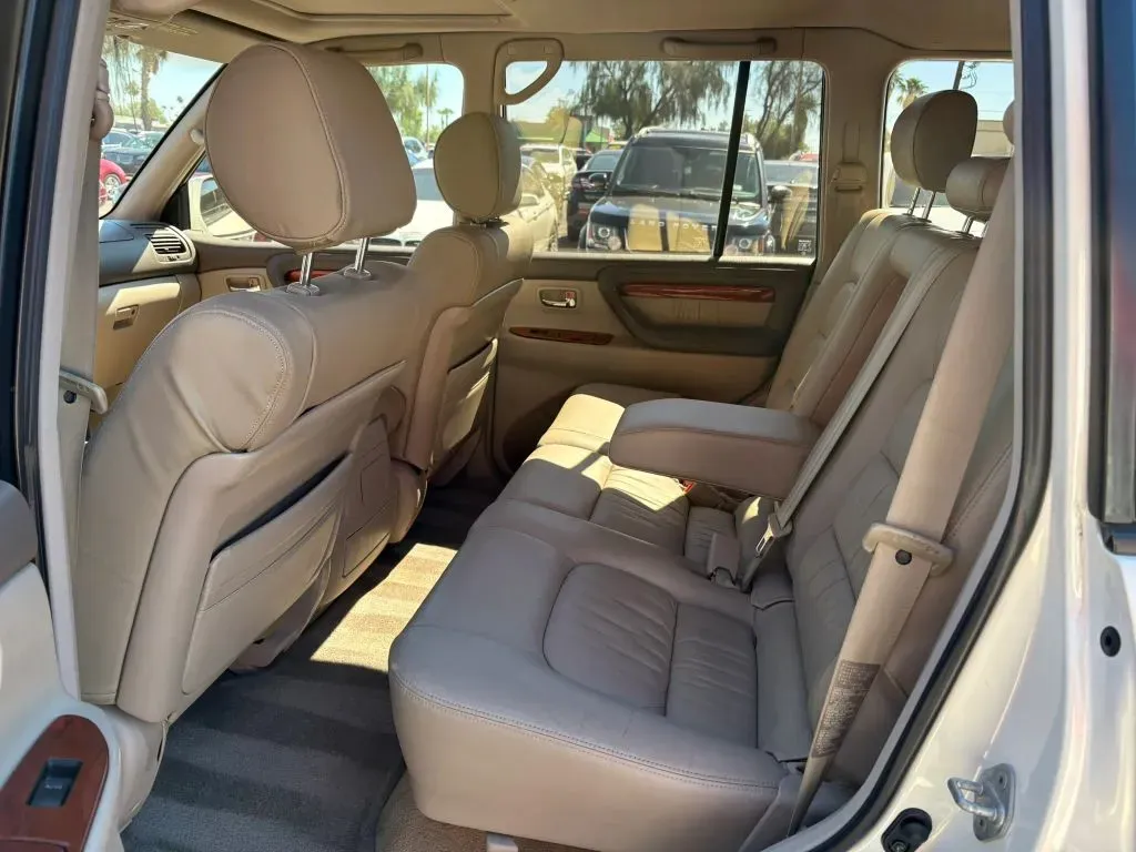 Lexus LX photo 10