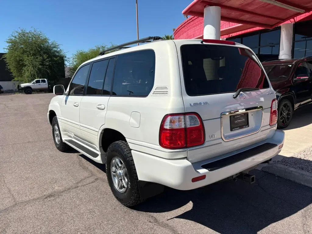 Lexus LX photo 3