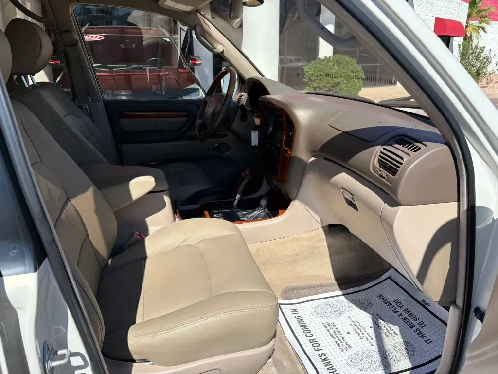 Lexus LX photo 12