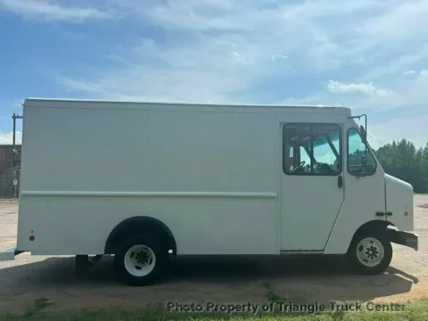 More photos of 2016 Ford STEP VAN at Triangle Truck Center Inc., NC