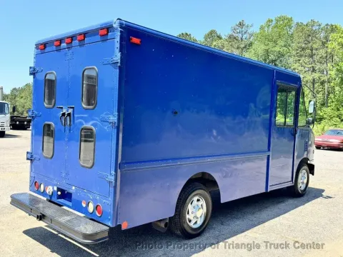 Photos of 2006 Ford STEPVAN E-350 SD for sale in Franklinton, NC at Triangle Truck Center Inc.
