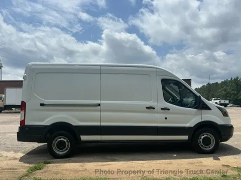More photos of 2018 Ford T350HD 350 MEDIUM ROOF at Triangle Truck Center Inc., NC