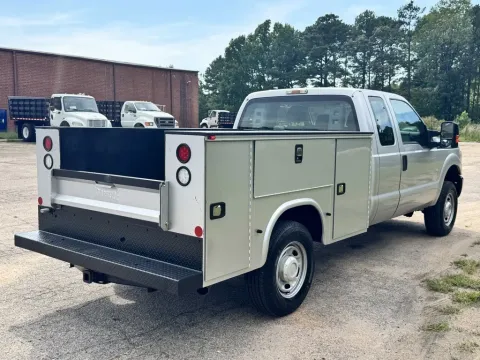 Another view of 2016 Ford F-250 Super Duty 4x4 for sale in Franklinton, NC at Triangle Truck Center Inc.