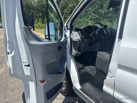 More photos of 2016 Ford T350HD ONE TON 350 ONE TON at Triangle Truck Center Inc., NC