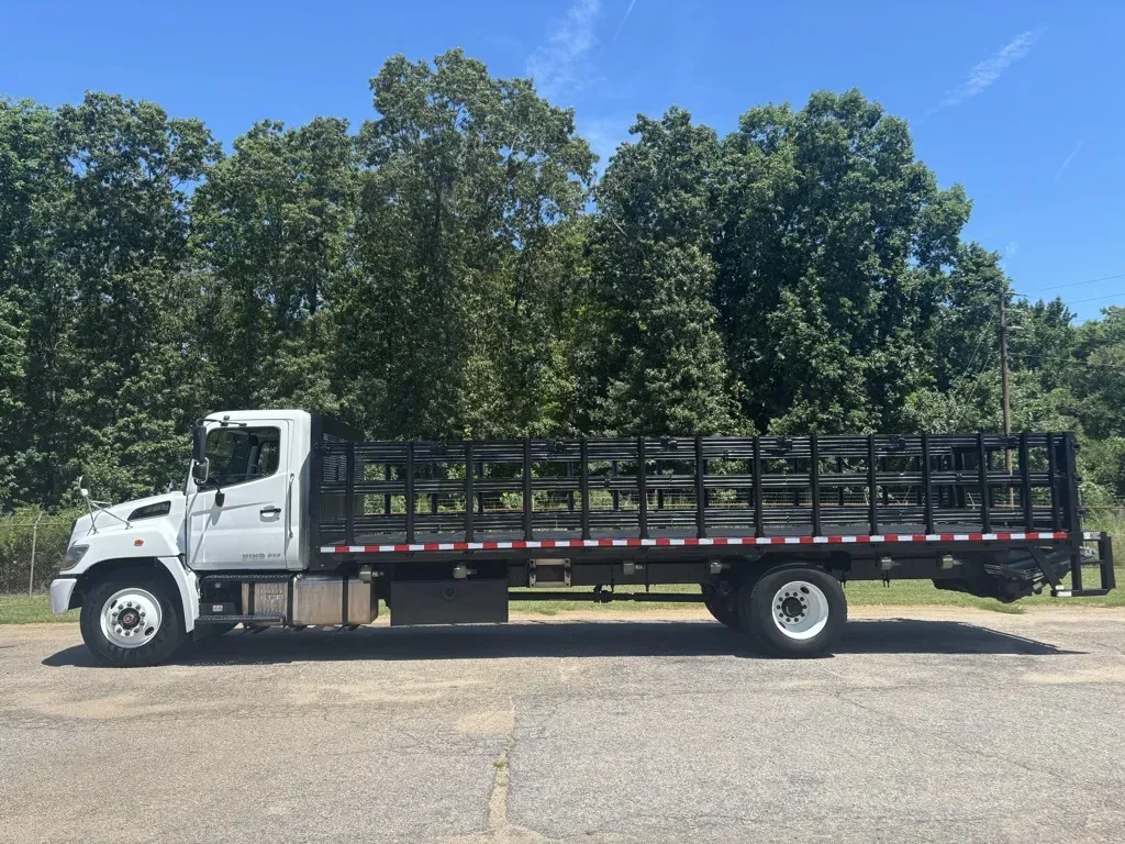 Unknown 2019 Hino 268 J08E for sale in Franklinton, NC
