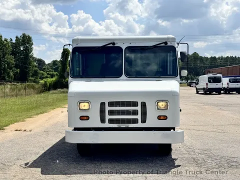 More photos of 2016 Ford STEP VAN at Triangle Truck Center Inc., NC