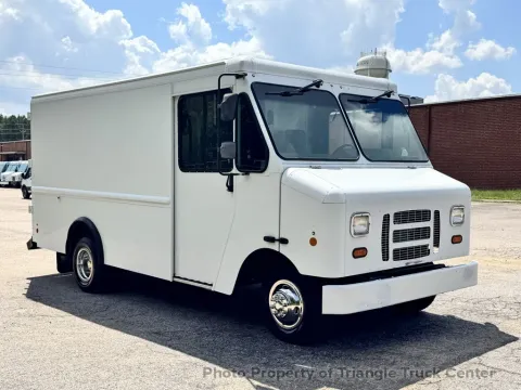 More photos of 2016 Ford STEP VAN at Triangle Truck Center Inc., NC