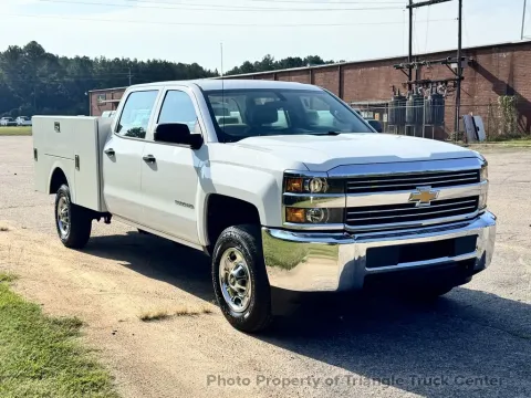 More photos of 2018 Chevrolet Silverado 2500HD 4x4 CREW CAB 4x4 at Triangle Truck Center Inc., NC