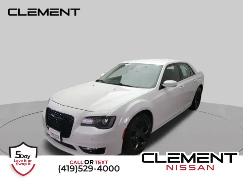 White 2022 Chrysler 300 Touring for sale in Mansfield, OH