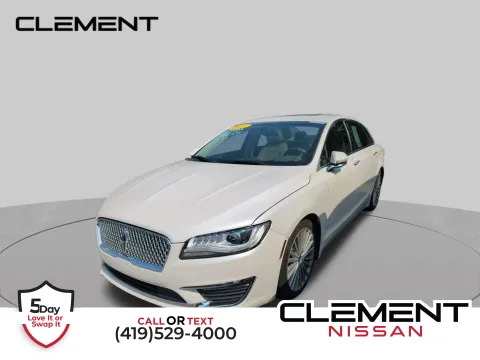 White 2017 Lincoln MKZ Reserve for sale in Mansfield, OH