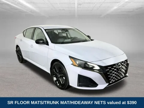 Another view of 2025 Nissan Altima 2.5 SR for sale in Mansfield, OH at Clement Nissan of Mansfield