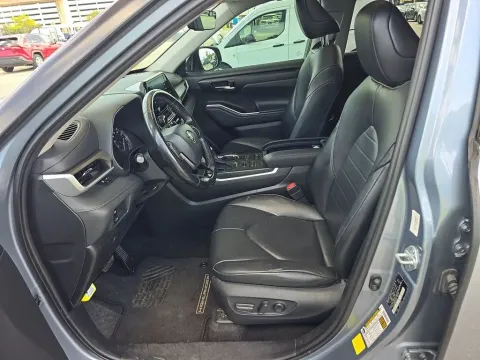 Another view of 2021 Toyota Highlander XLE for sale in Mansfield, OH at Clement Nissan of Mansfield