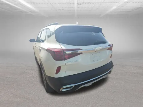 More photos of 2022 Kia Seltos S at Clement Nissan of Mansfield, OH