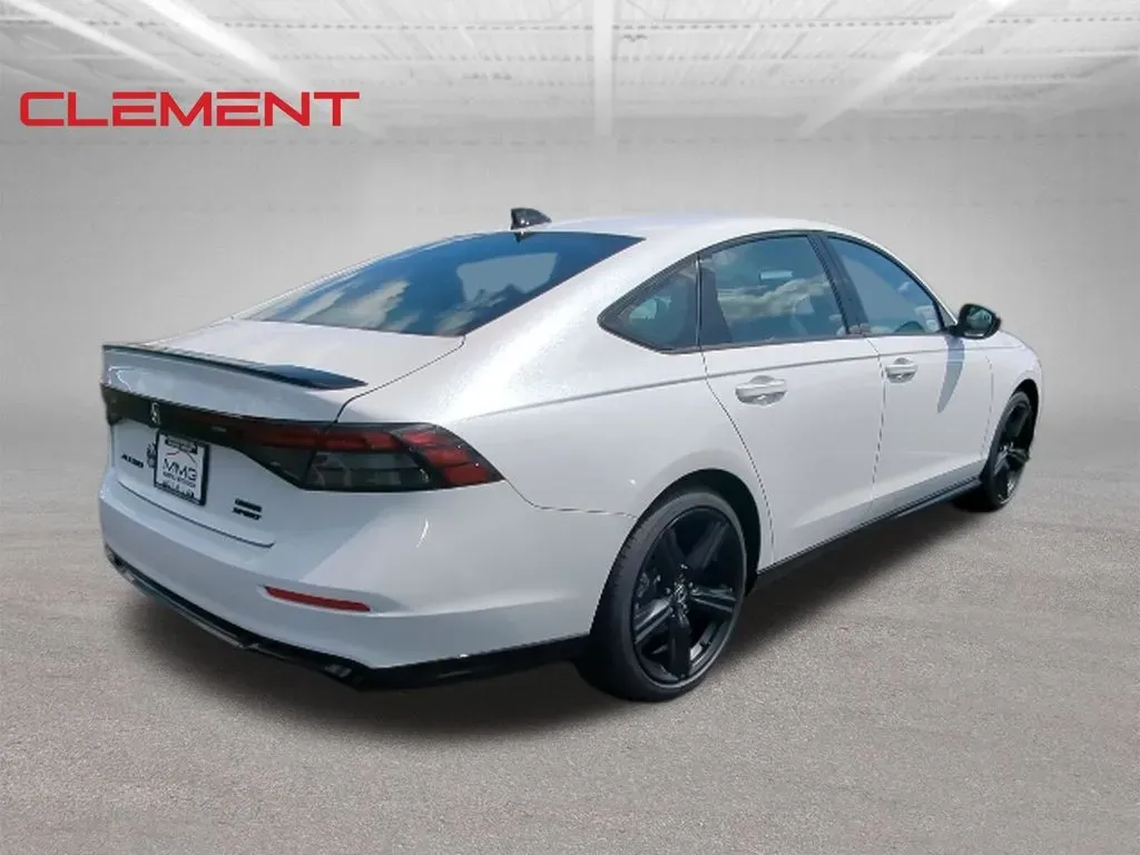 2026 Honda Accord Hybrid Sport-L - Photo 6