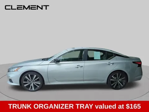 More photos of 2022 Nissan Altima 2.5 SR at Clement Honda of Mansfield, OH