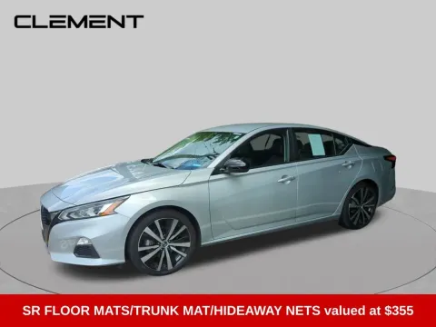 More photos of 2022 Nissan Altima 2.5 SR at Clement Honda of Mansfield, OH