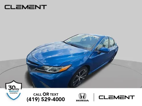 Blue 2019 Toyota Camry SE for sale in Mansfield, OH