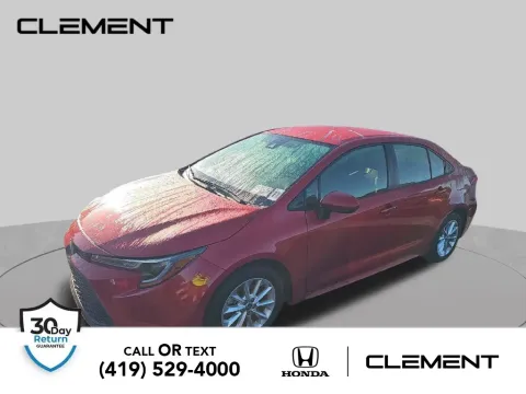 Red 2021 Toyota Corolla LE for sale in Mansfield, OH