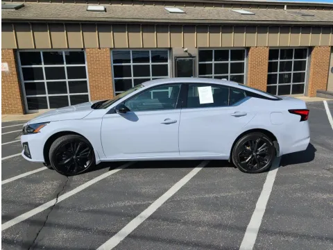 Photos of 2025 Nissan Altima 2.5 SR for sale in Mansfield, OH at Clement Honda of Mansfield