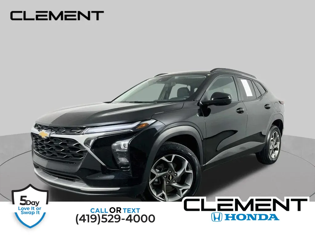 Black 2025 Chevrolet Trax LT for sale in Mansfield, OH