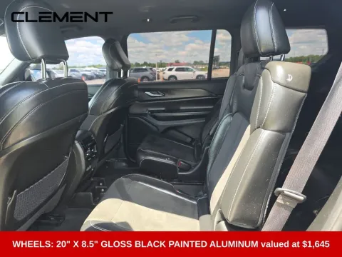 More photos of 2023 Jeep Grand Cherokee L Altitude at Clement Honda of Mansfield, OH