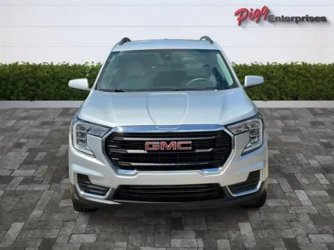 More photos of 2022 GMC TERRAIN SLE 2WD at Pigg Enterprises, AL