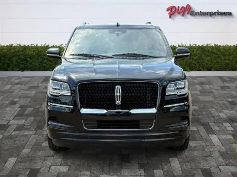 More photos of 2022 LINCOLN NAVIGATOR RESERVE 4WD at Pigg Enterprises, AL