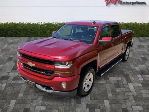 More photos of 2018 CHEVROLET SILVERADO 1500 CREW CAB LT Z71 4WD at Pigg Enterprises, AL
