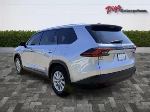 Photos of 2026 TOYOTA GRAND HIGHLANDE XLE 2WD for sale in Prattville, AL at Pigg Enterprises