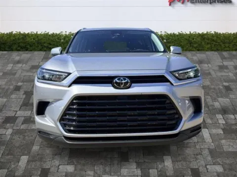 More photos of 2026 TOYOTA GRAND HIGHLANDE XLE 2WD at Pigg Enterprises, AL