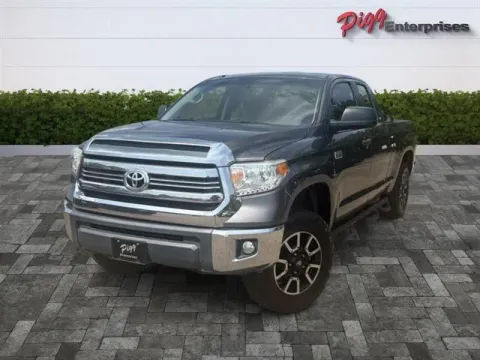 More photos of 2017 TOYOTA TUNDRA DOUBLE CAB SR5 4WD at Pigg Enterprises, AL