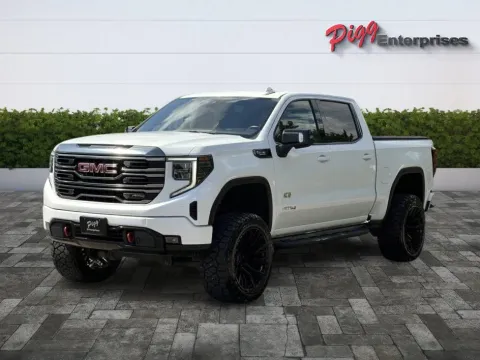 More photos of 2022 GMC SIERRA CREW CAB AT4 4WD at Pigg Enterprises, AL