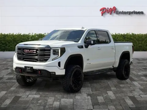 More photos of 2022 GMC SIERRA CREW CAB AT4 4WD at Pigg Enterprises, AL