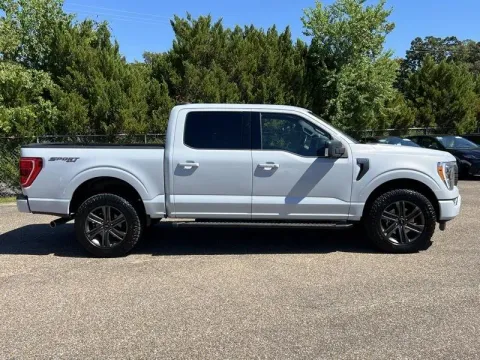 More photos of 2022 FORD F-150 CREW CAB XLT 4WD at Pigg Enterprises, AL