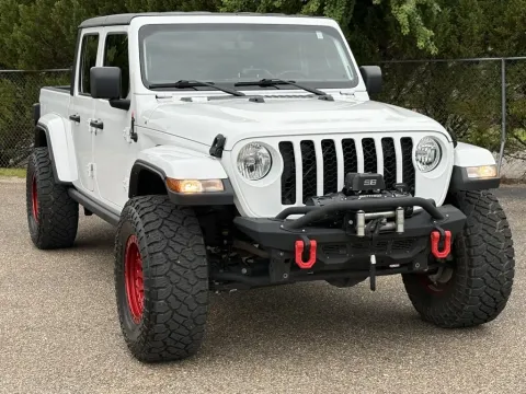 Photos of 2023 JEEP GLADIATOR CREW CAB SPORT S 4WD for sale in Prattville, AL at Pigg Enterprises