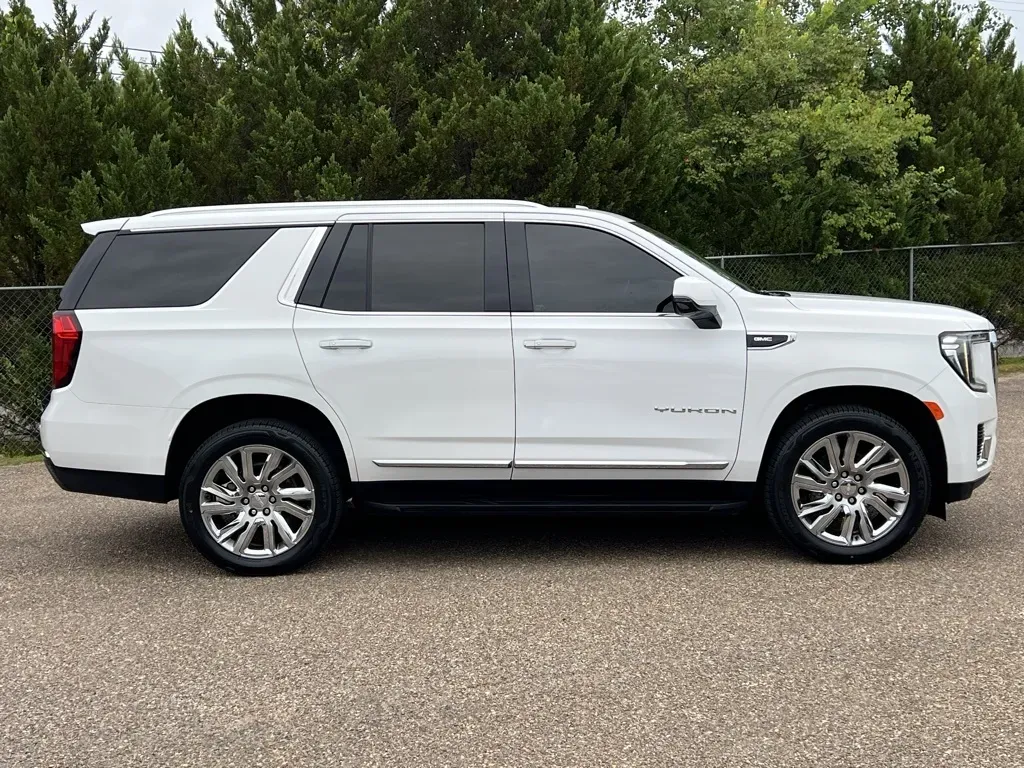 More photos of 2021 GMC YUKON SLT 2WD at Pigg Enterprises, AL