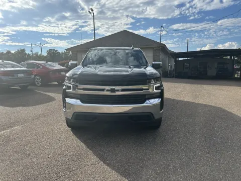 Photos of 2021 CHEVROLET SILVERADO 1500 CREW CAB LT 2WD for sale in Prattville, AL at Pigg Enterprises