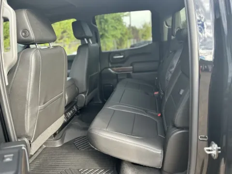 More photos of 2021 CHEVROLET SILVERADO 1500 CREW CAB LT 2WD at Pigg Enterprises, AL