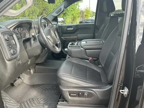 More photos of 2021 CHEVROLET SILVERADO 1500 CREW CAB LT 2WD at Pigg Enterprises, AL