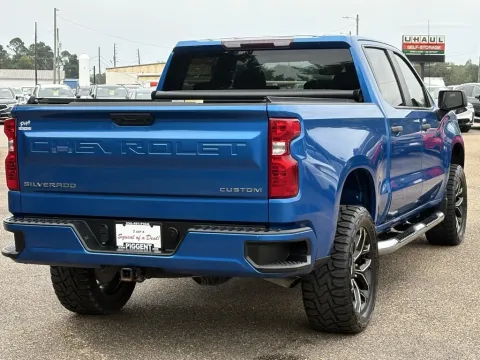 More photos of 2022 CHEVROLET SILVERADO 1500 CREW CAB CUSTOM 2WD at Pigg Enterprises, AL