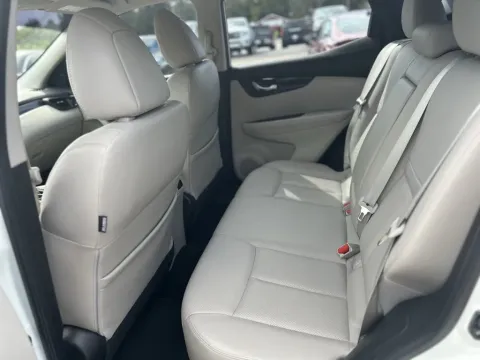 More photos of 2018 NISSAN ROGUE SPORT S 2WD at Pigg Enterprises, AL