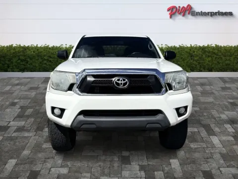 More photos of 2014 TOYOTA TACOMA CREW CAB SR5 4WD at Pigg Enterprises, AL