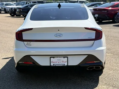 More photos of 2021 HYUNDAI SONATA SEL PLUS at Pigg Enterprises, AL