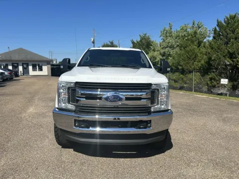 Photos of 2019 FORD F-250 CREW CAB XLT 4WD for sale in Prattville, AL at Pigg Enterprises