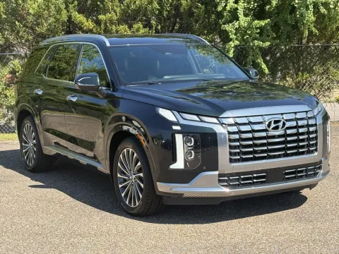 Photos of 2024 HYUNDAI PALISADE CALLIGRAPHY AWD for sale in Prattville, AL at Pigg Enterprises
